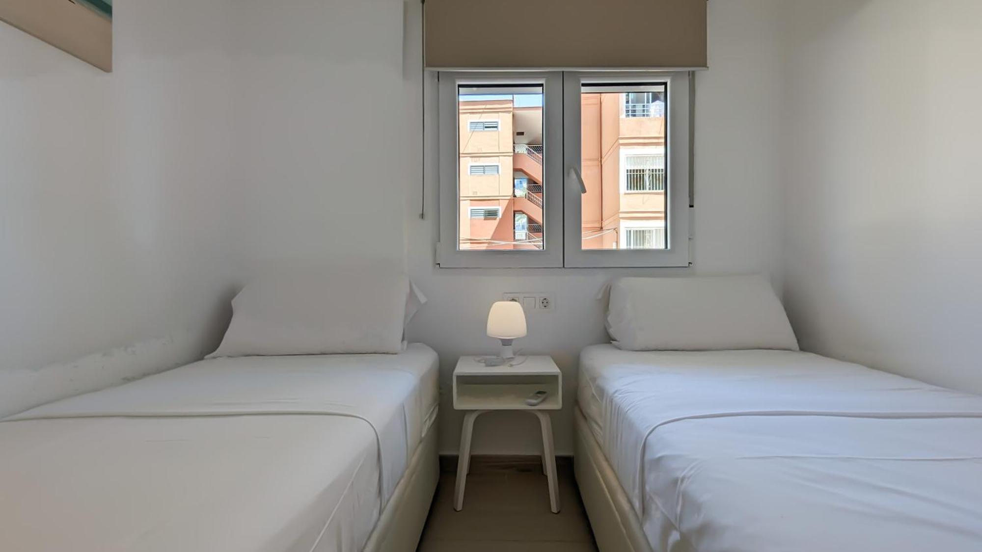 Esmeralda Sea Front Apartment Benidorm Buitenkant foto