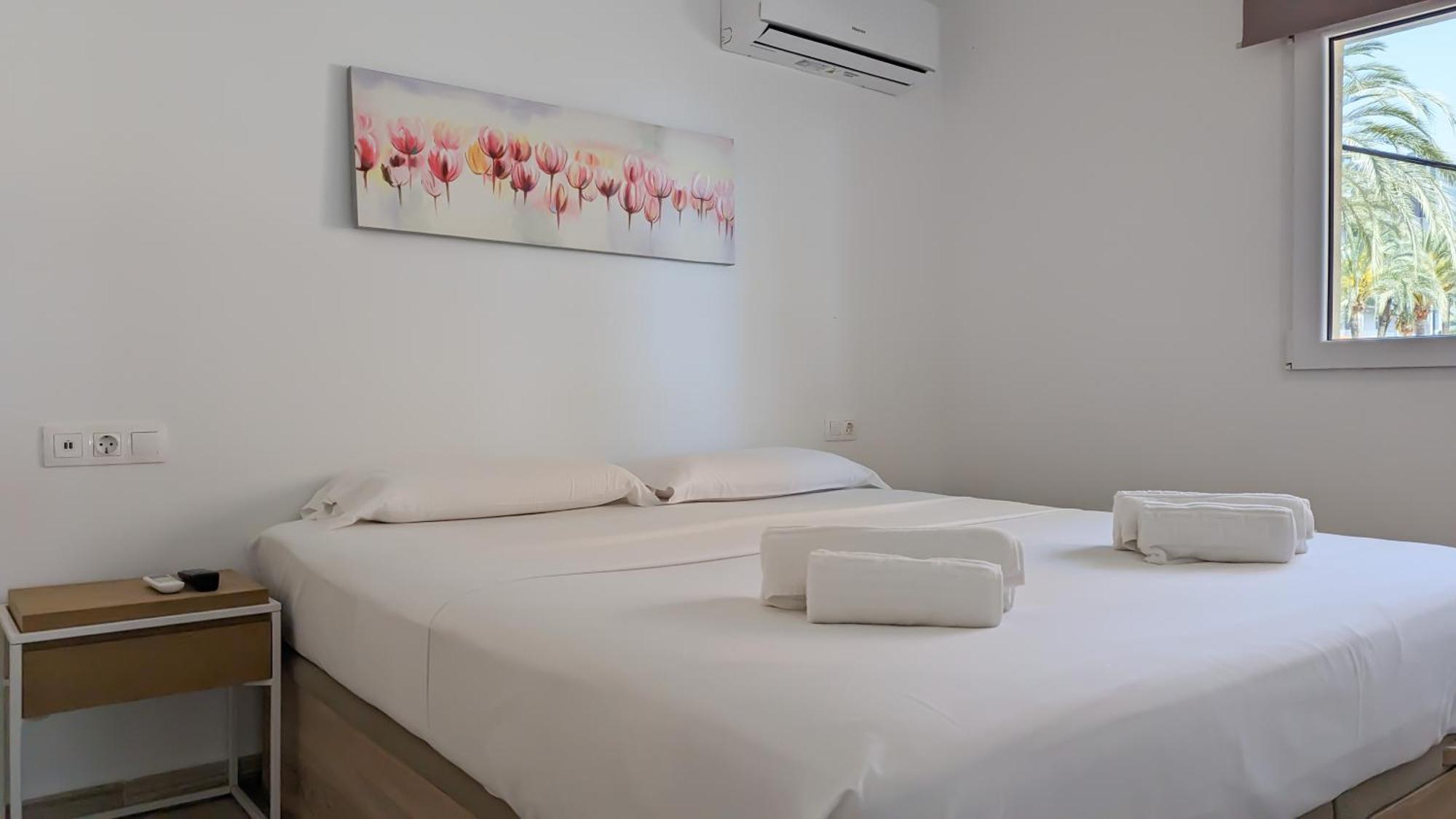 Esmeralda Sea Front Apartment Benidorm Buitenkant foto