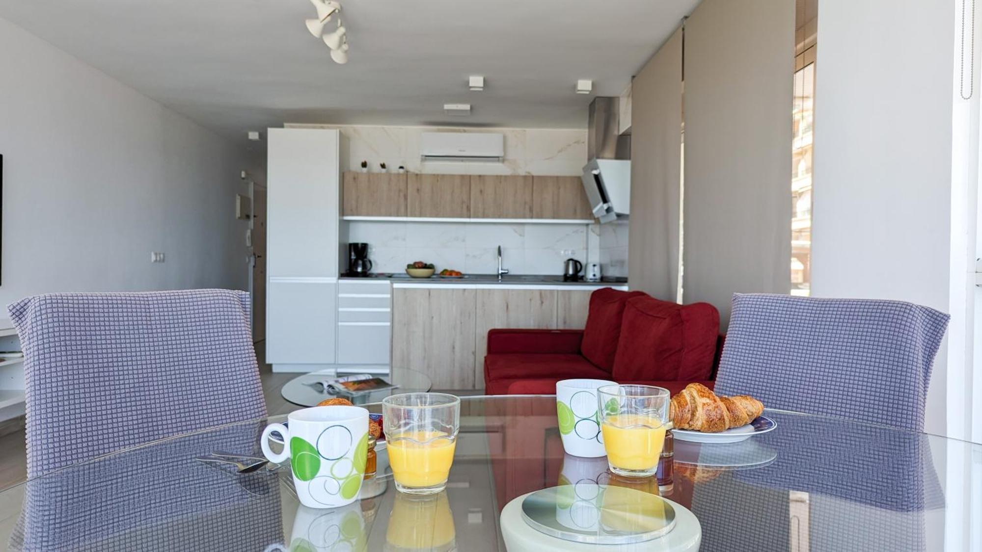Esmeralda Sea Front Apartment Benidorm Buitenkant foto